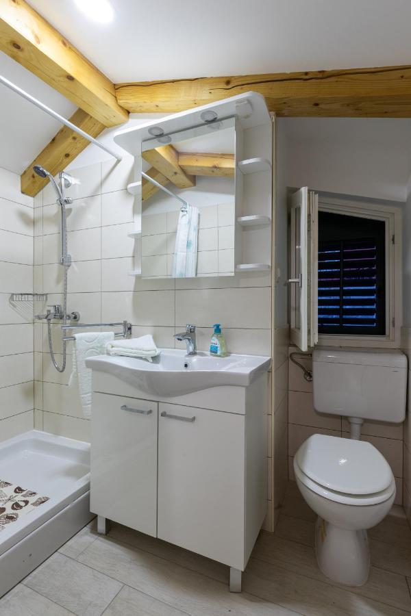 קאבטאט Holiday Home Anamarija מראה חיצוני תמונה