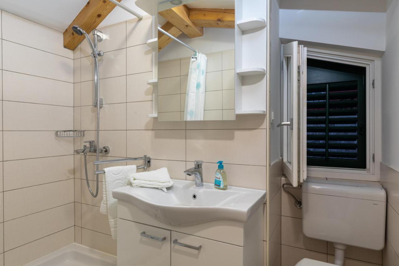 קאבטאט Holiday Home Anamarija מראה חיצוני תמונה